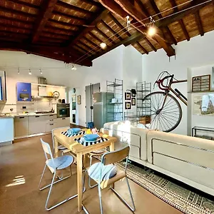 Bright House With Terrace In Santa Croce Firenze